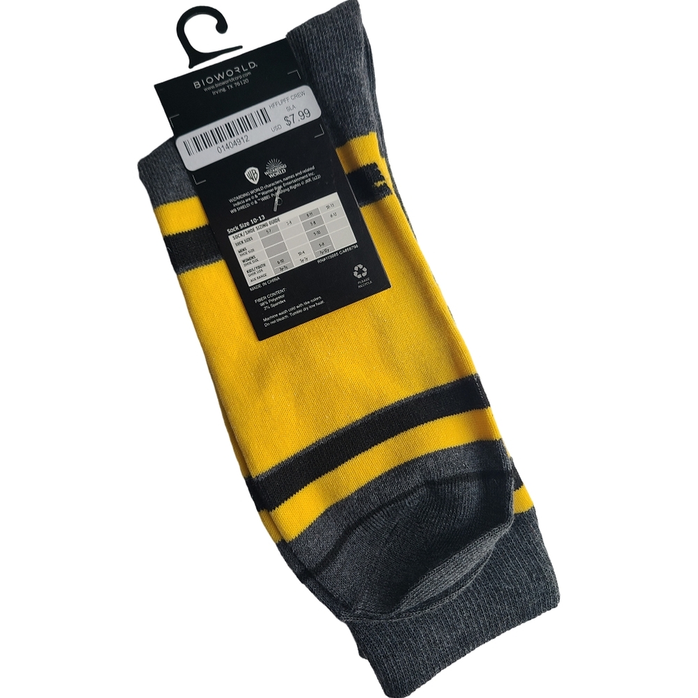 NWT Harry Potter Hufflepuff Socks - Picture 2 of 4